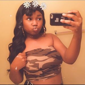 Meet your Posher, Ahmonjai